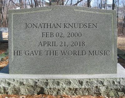 Jonathan Knudsen tombstone